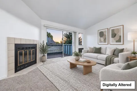 1511 Four Oaks Circle