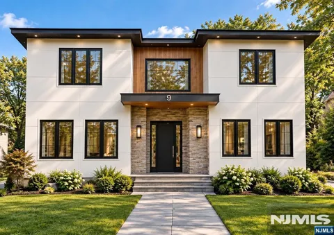 9 Cliffside Drive