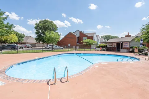 3401 BRENNAN Unit 16 Boulevard