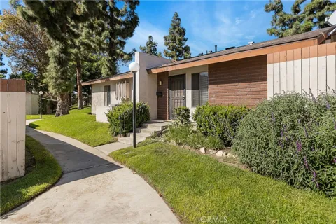 1404 Fredericks Lane