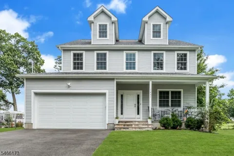 1431 Greenwood Dr