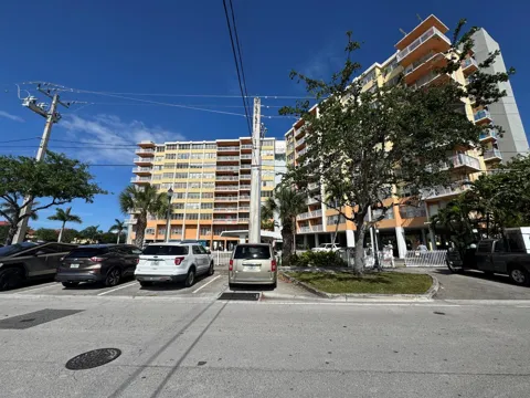 2025 NE 164th Street #601