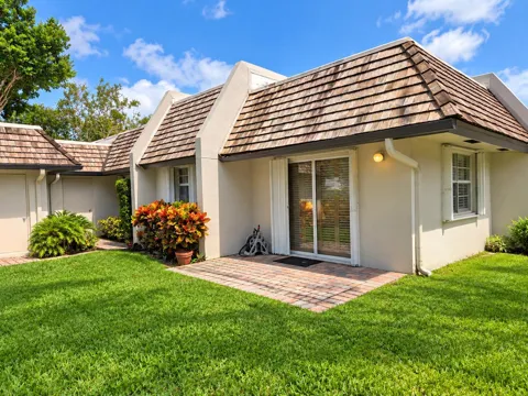 808 E CYPRESS LANE #P-12