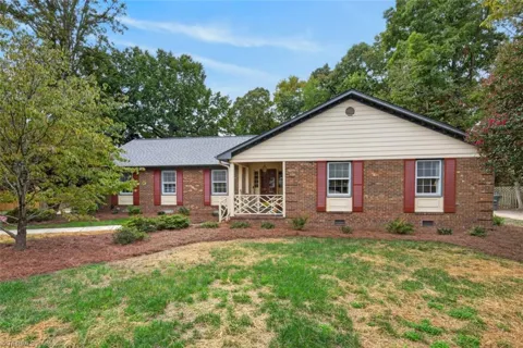 3511 Spicebush Trail
