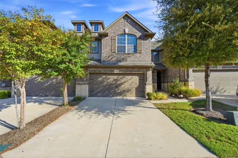 2725 Starburst Drive