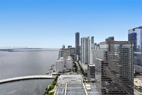 495 Brickell Ave #4003