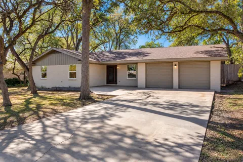 5704 Parkwood Drive