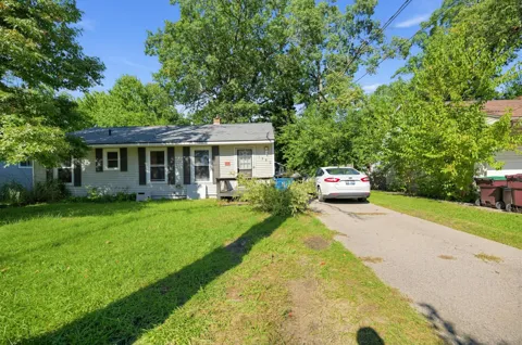 1960 Calvin Avenue