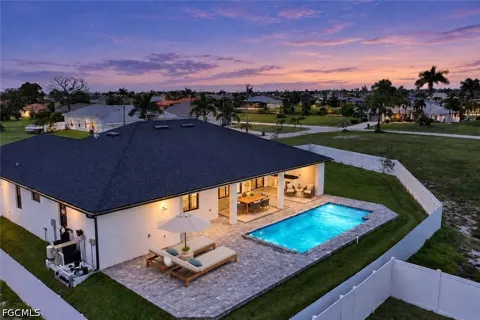 NW 33rd Avenue