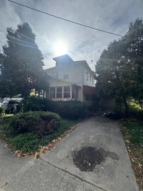 117 Smith Avenue