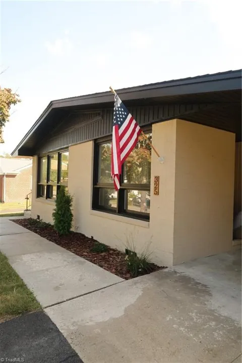 325 Bluemont Road