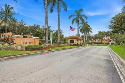 7715 YARDLEY DRIVE #313