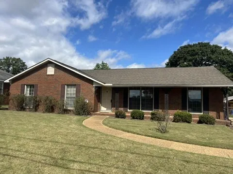 2203 Leeds Drive