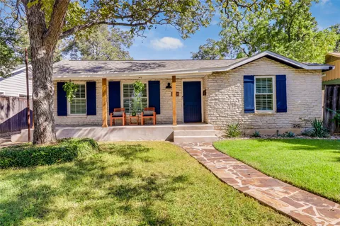 2908 Perry Lane
