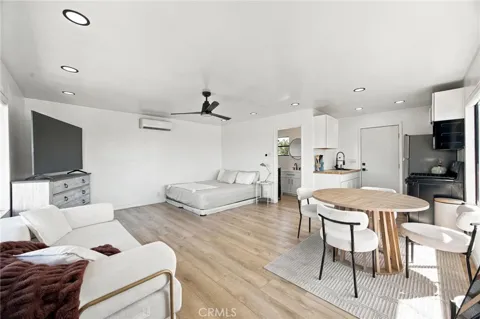 141 W Avenida Alessandro