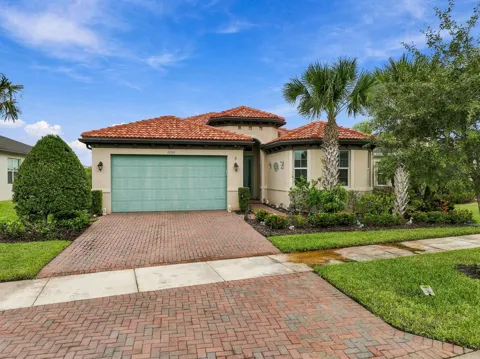 11331 SW LAKE PARK DRIVE