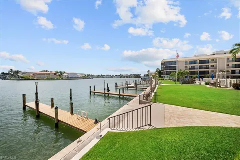 3200 Gulf Shore Boulevard #107
