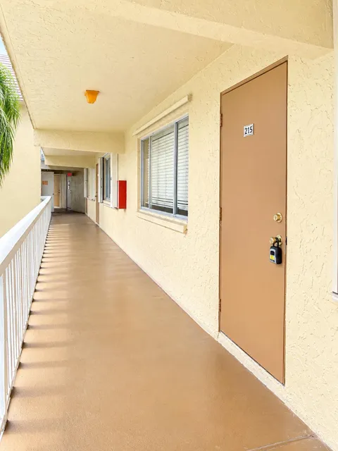 600 VILLAGE GREEN COURT #215