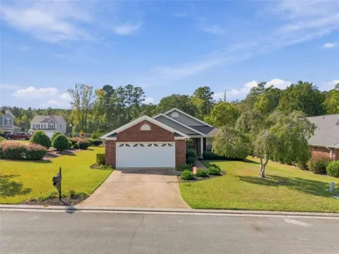 1 N Pointe Drive NE