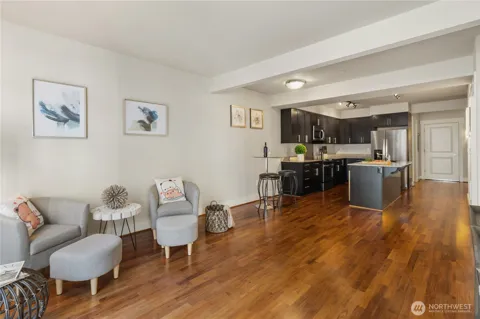 699 John Street #507