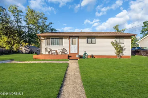 6 Beam Avenue