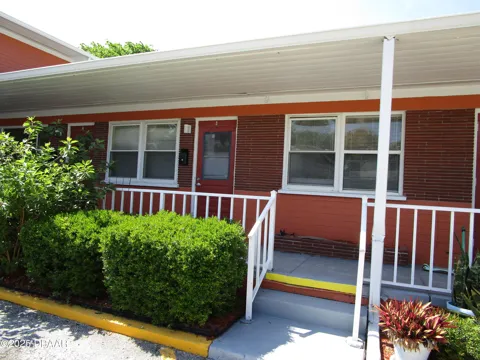 925 Wild Olive Avenue #2