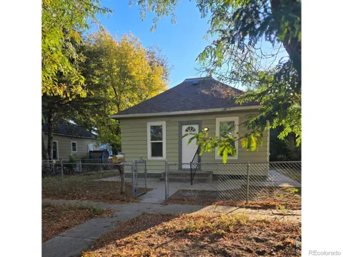 205 S Curtis Street
