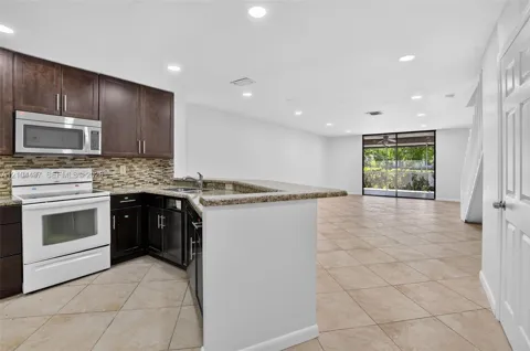 7690 Lago Del Mar Dr #407