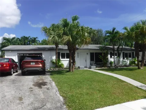 10451 SW 202nd Ter