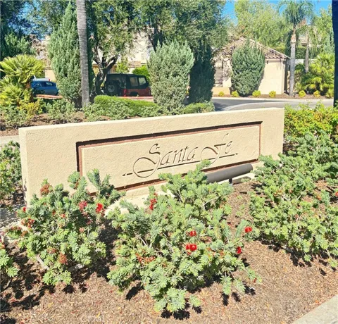 23811 Del Monte