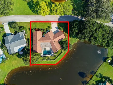 1013 SHADY LAKES CIRCLE