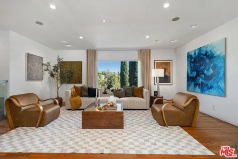 2338 Lyric Avenue