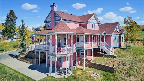 222 E Placer Street