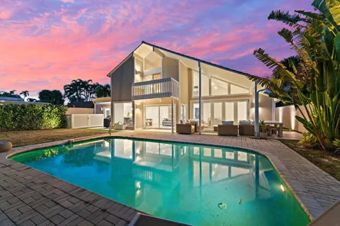 101 W Tarpon Lane