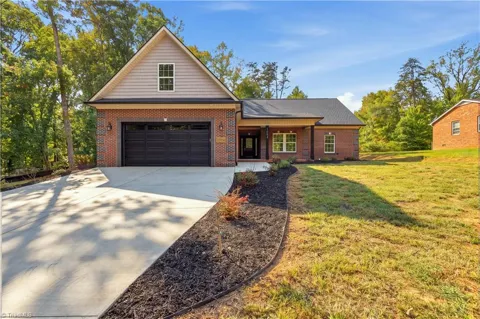 1004 Phineas Drive