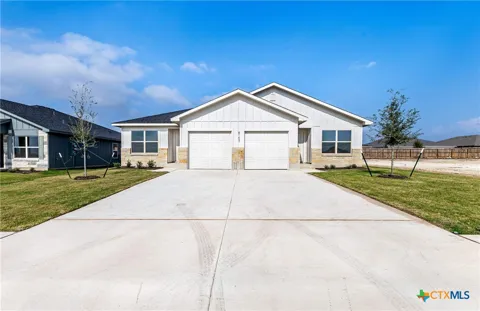 6107 Twistleaf Lane