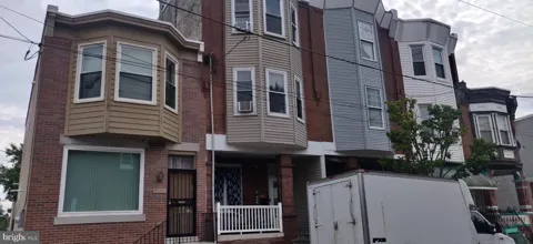 2749 19TH STREET