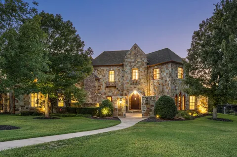 1508 Glenmeade Court