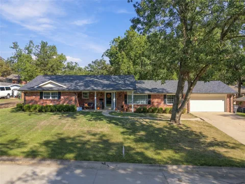 1352 Evergreen Drive