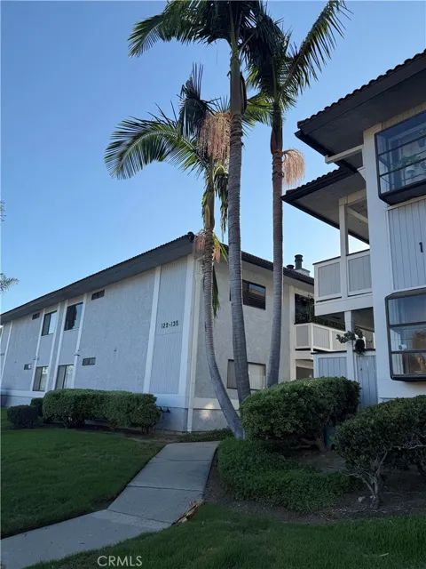 135 S Poplar #30