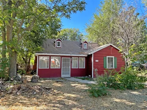 18224 Devere Court