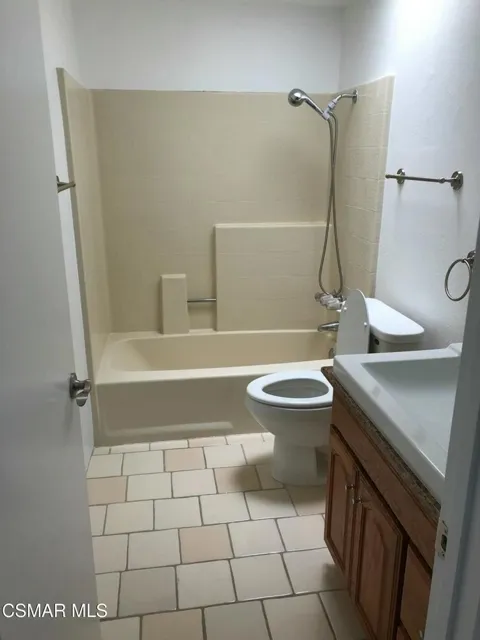 401 E Vista Chino #10