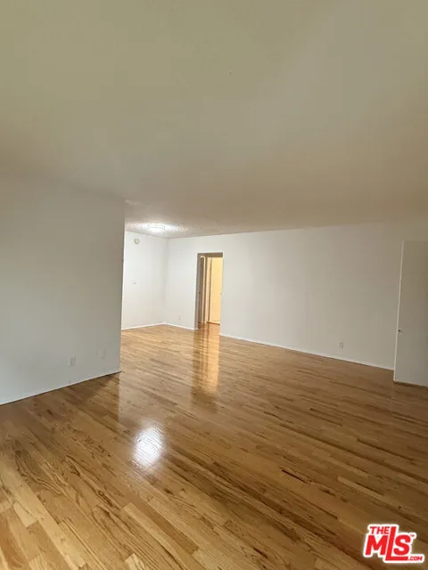 14930 Magnolia Boulevard #1