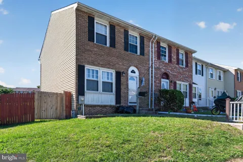 5367 KING ARTHUR CIRCLE