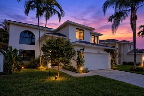 3995 Laurelwood Lane