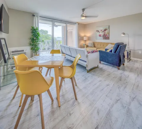 15 S GOLFVIEW ROAD #505