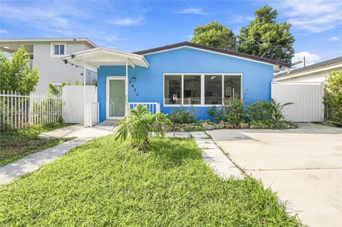 2932 NW 58th St