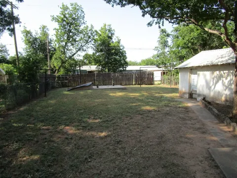 515 W McLain Street