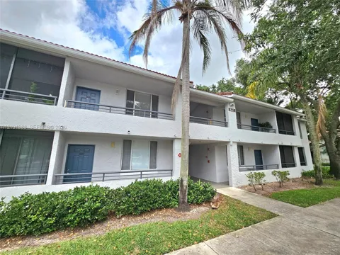 841 Lyons Rd #24205