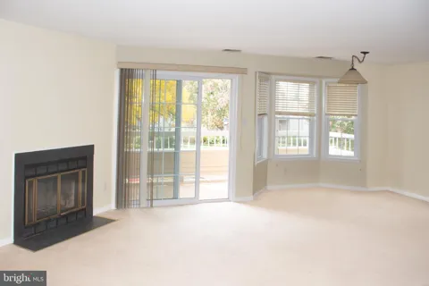 107 DELAMERE DRIVE #5